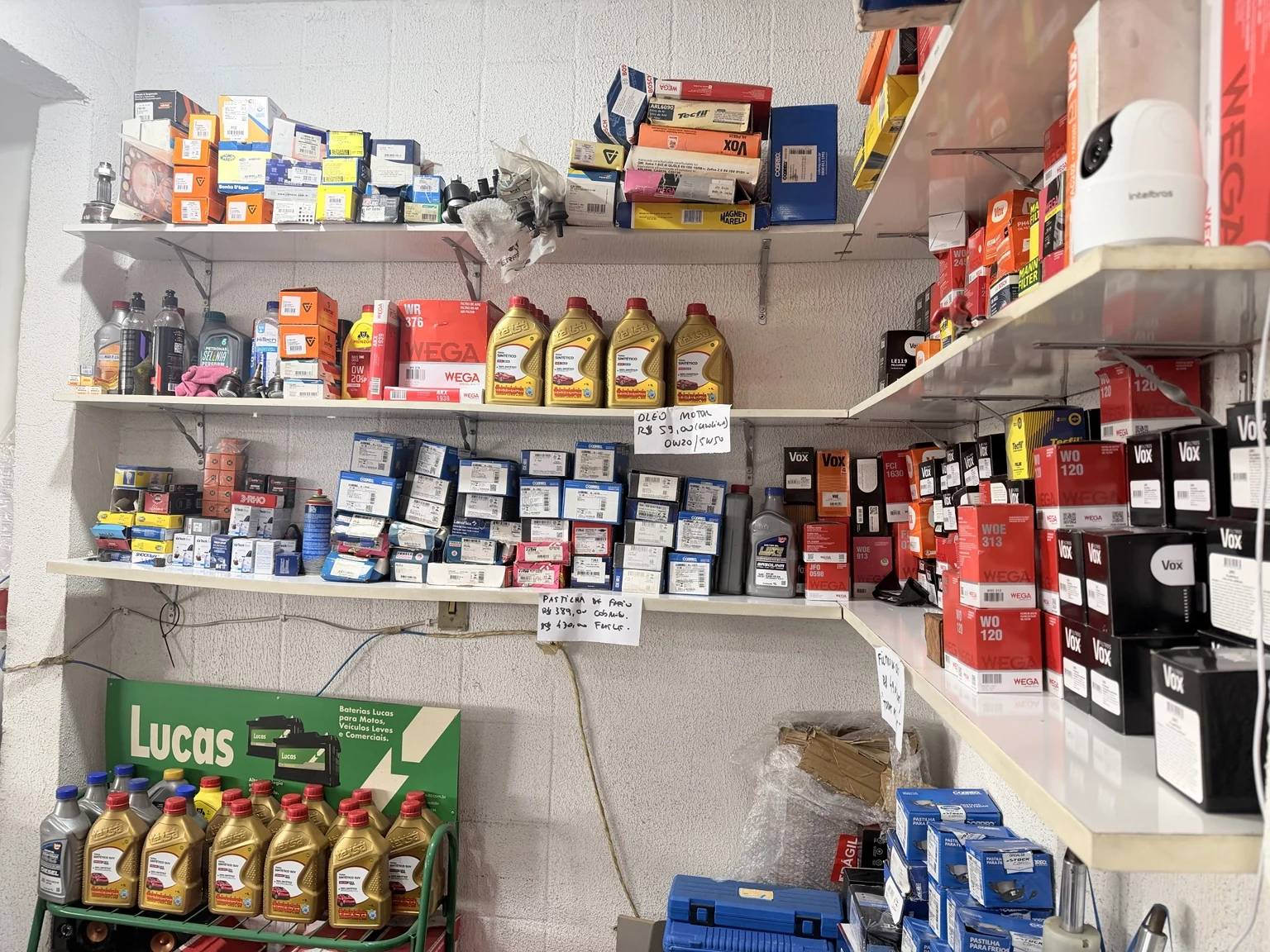 Peças e filtros na loja
